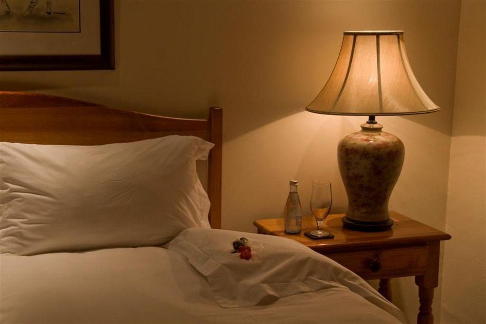 Glen Avon Lodge Boutique Hotel เคปทาวน์ ภายนอก รูปภาพ