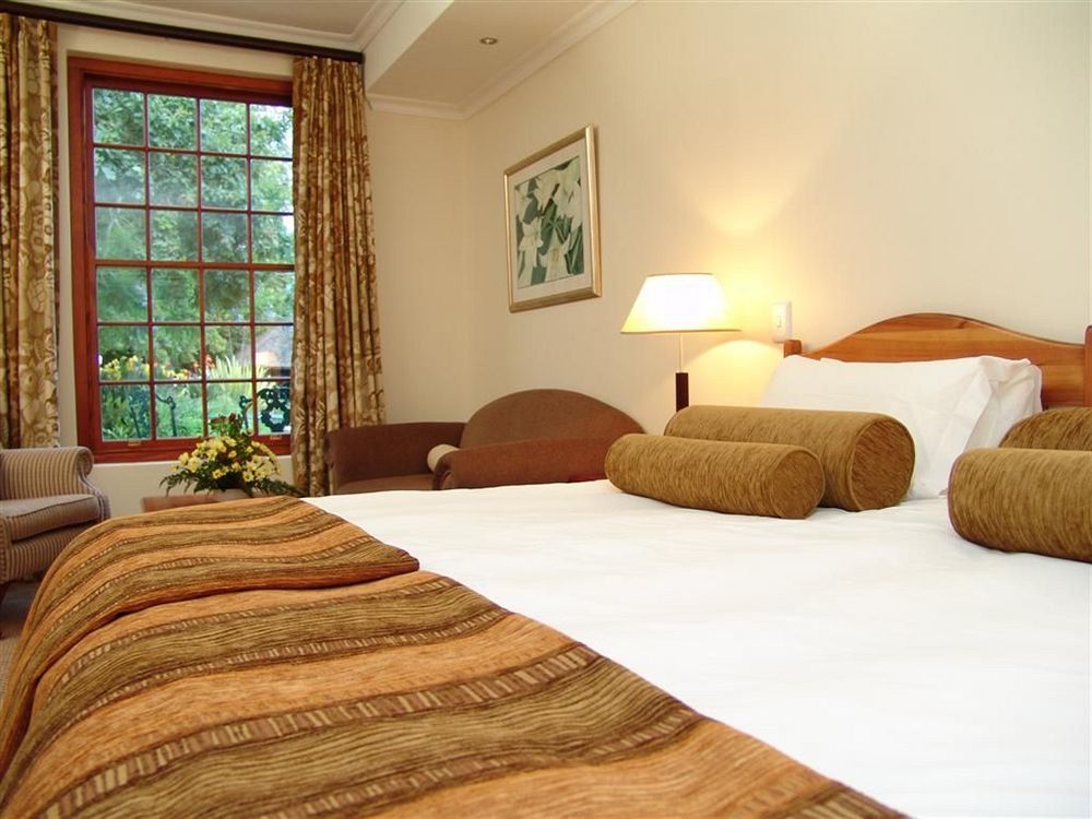 Glen Avon Lodge Boutique Hotel เคปทาวน์ ภายนอก รูปภาพ